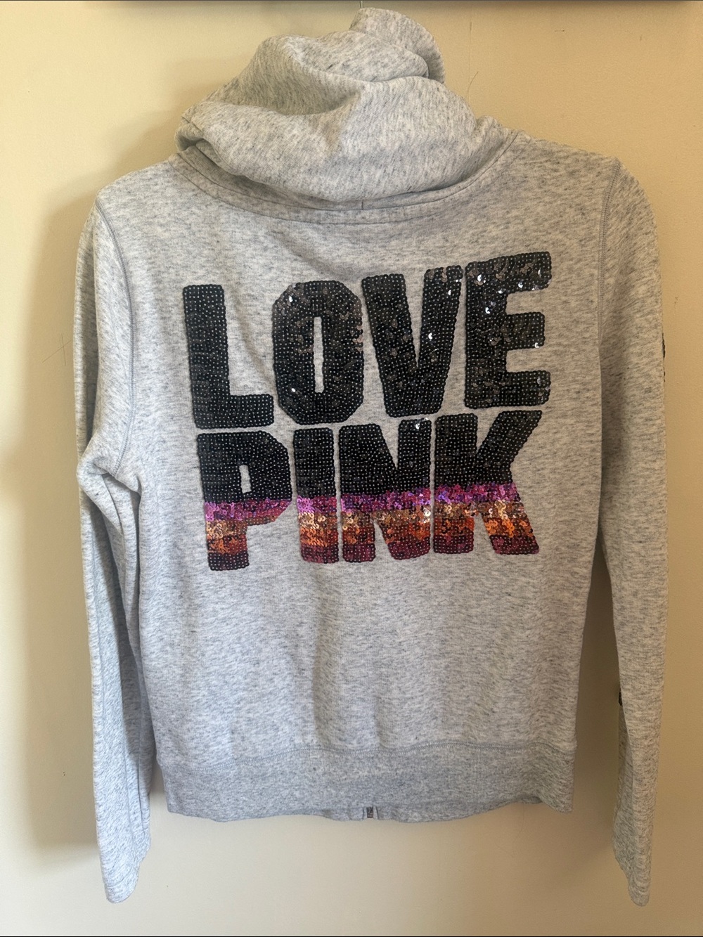 PINK Victoria's Secret Grey Sequin 'LOVE PINK' Sweater 🚨Limited Editions 🚨